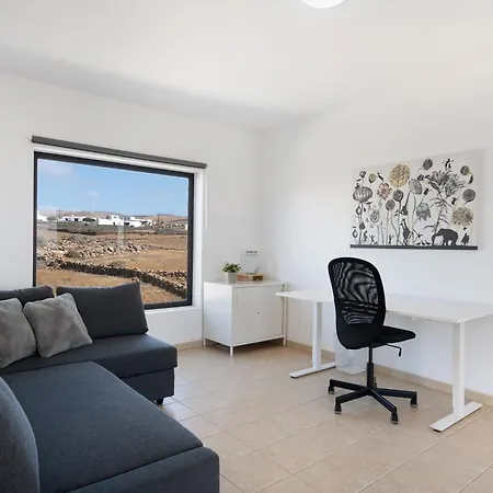 Casa Insitu Bed and Breakfast El Mojon (Canary)